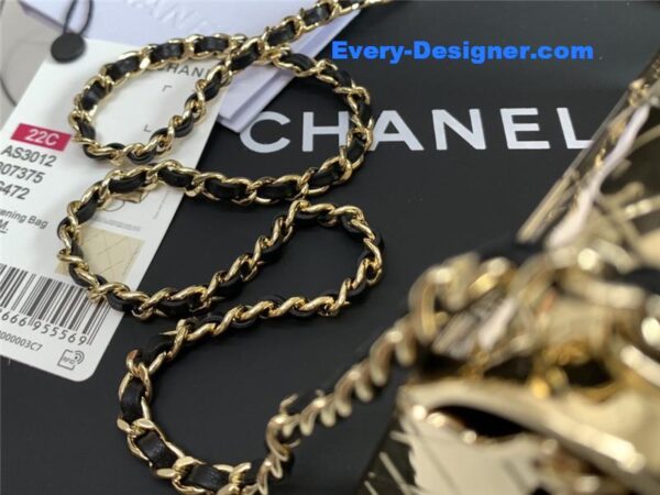 Chanel limited gold flap bag - Image 9
