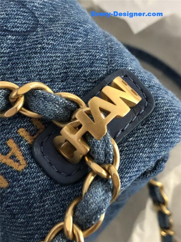 Chanel graffiti denim cf bag - Image 4
