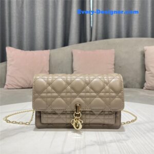 lady dior clutch
