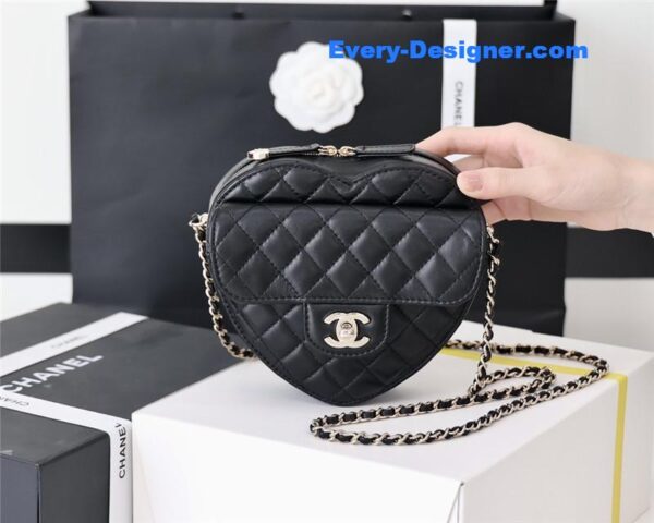 Chanel diamond heart bag black - Image 6