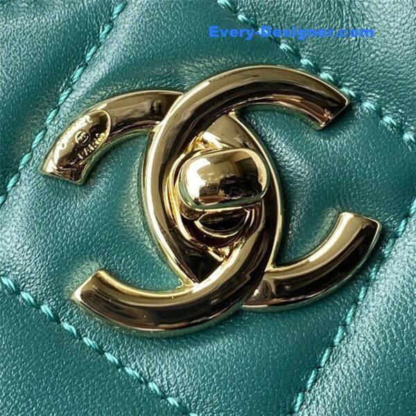 Chanel hobo bag - Image 3