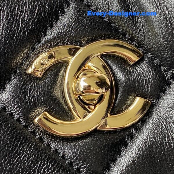 Chanel hobo bag - Image 3