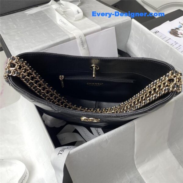Chanel hobo bag - Image 6