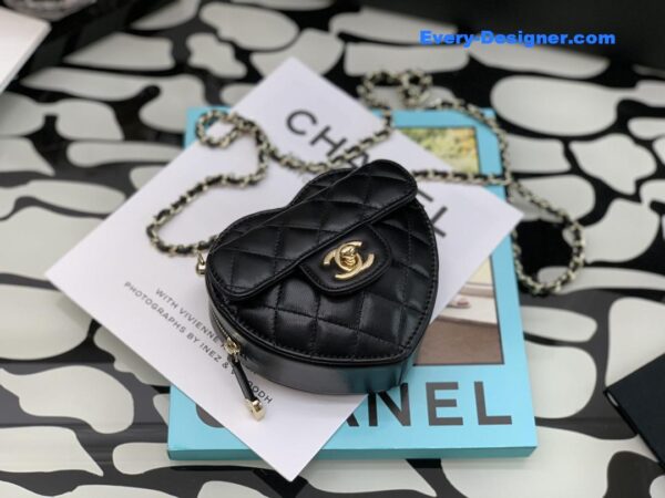 Chanel diamond heart-shaped chain bag - Image 5
