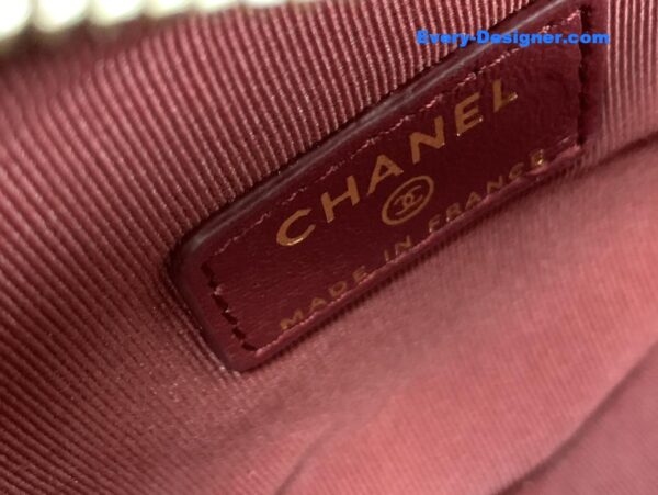 Chanel diamond heart-shaped chain bag - Image 6