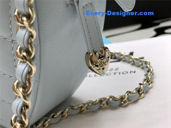 Chanel heart chain diamond bag - Image 6