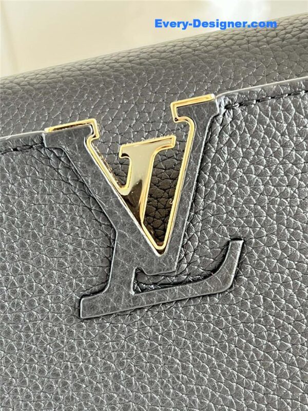 louis vuitton lv capucines small bag black - Image 5
