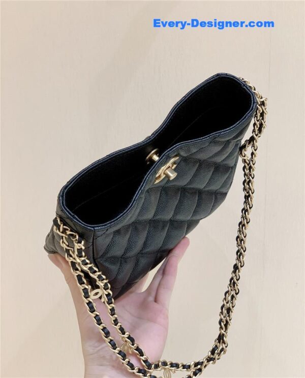 Chanel hobo bag with chain - Image 2