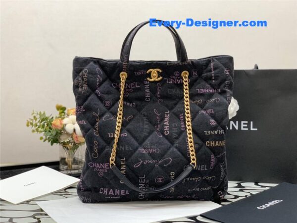 Chanel graffiti denim shopping bag - Image 3