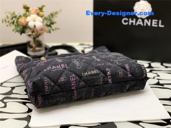 Chanel graffiti denim shopping bag - Image 2