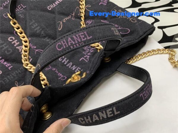 Chanel graffiti denim shopping bag - Image 8