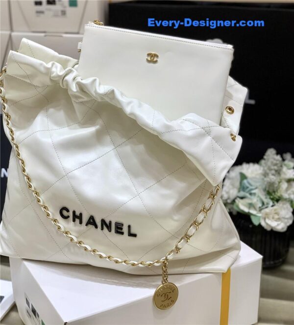 Chanel 22 handbag small - Image 2