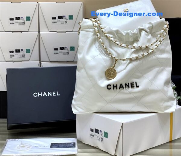 Chanel 22 handbag small - Image 8