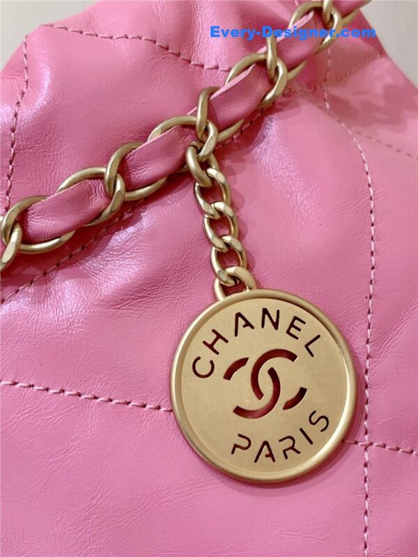 Chanel 22 handbag small - Image 2