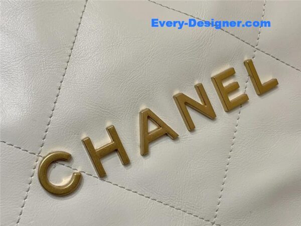 Chanel 22 large handbag - Image 5