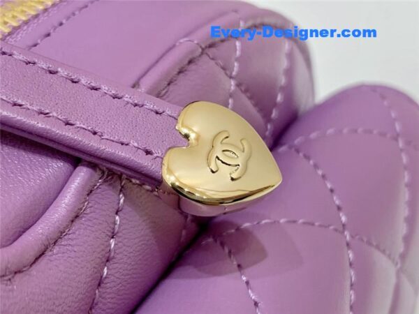 Chanel diamond heart bag purple - Image 9