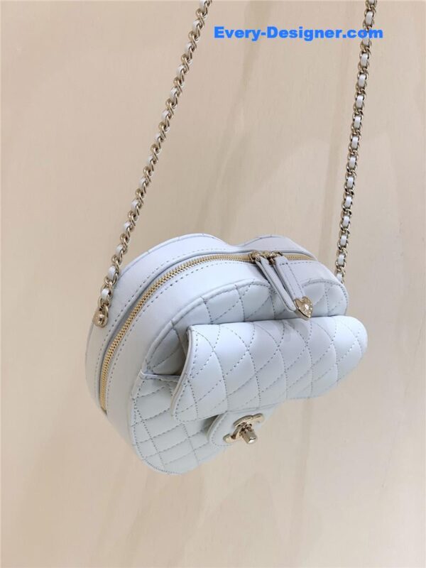 Chanel diamond heart bag large - Image 6