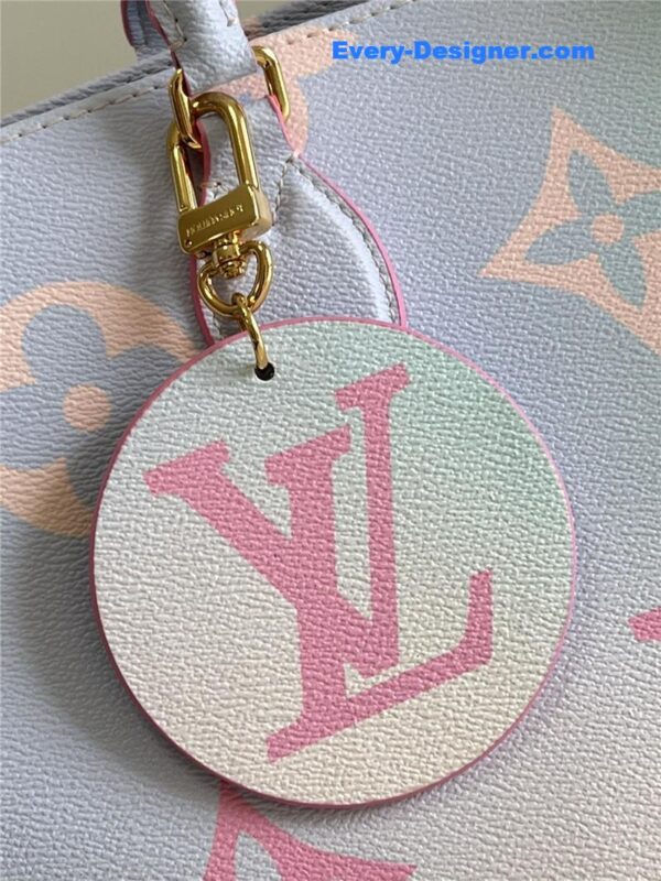 louis vuitton lv onthego gradient color bag - Image 5