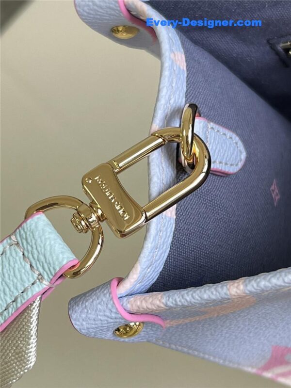 louis vuitton lv onthego gradient color bag small - Image 5
