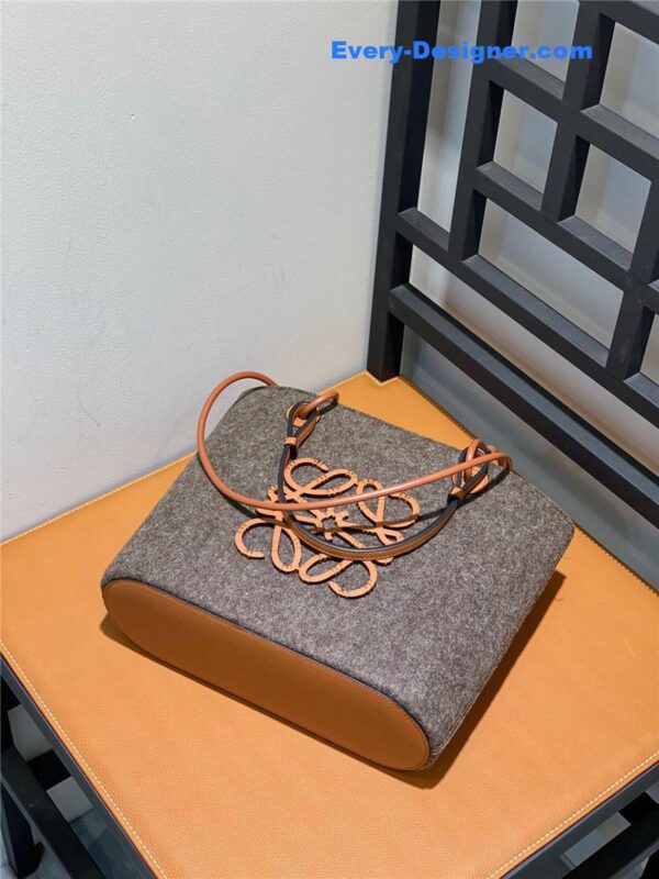 loewe anagram tote bag - Image 5