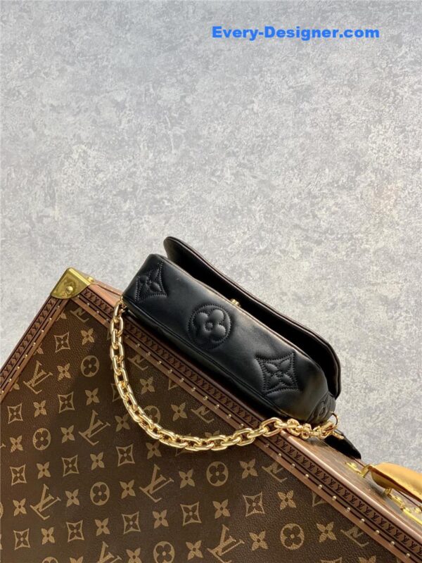 louis vuitton lv bubblegram wallet on strap bag - Image 2