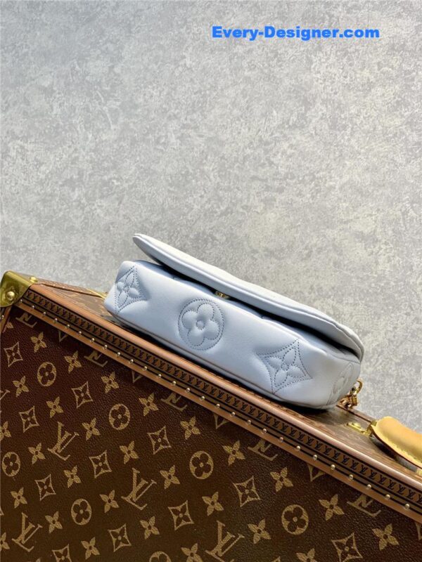 louis vuitton lv bubblegram wallet on strap bag - Image 7