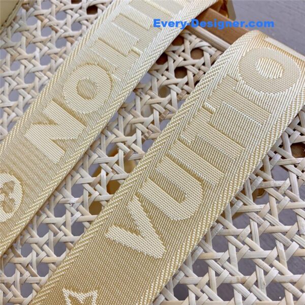 louis vuitton lv over the moon bag - Image 6