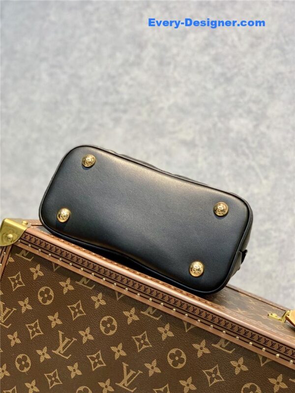 louis vuitton lv alma bb bag - Image 3