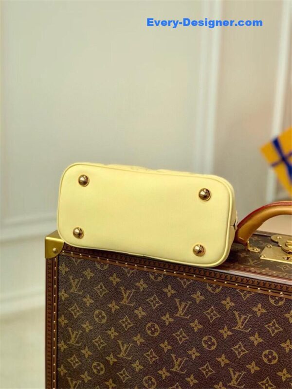 louis vuitton lv alma bb bag - Image 4