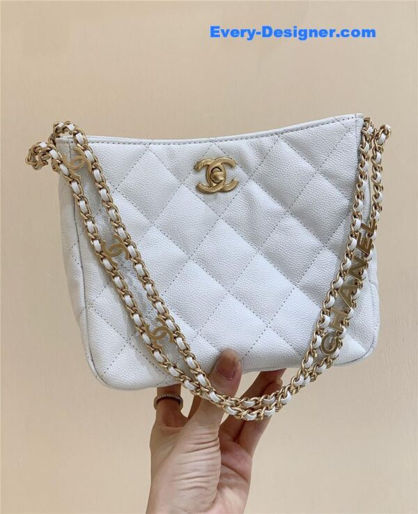 Chanel hobo bag with chain - Image 6