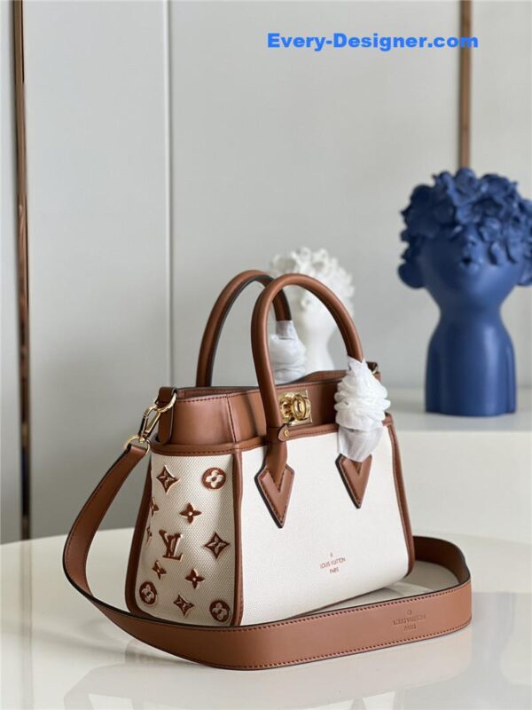 louis vuitton lv on my side bag small - Image 5