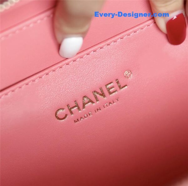 Chanel vanity case handle camera bag - Image 9