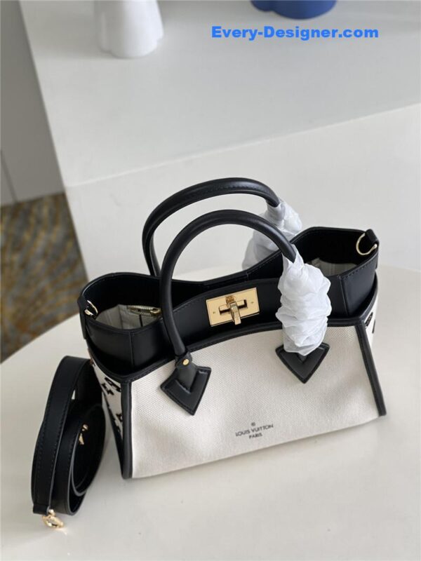 louis vuitton lv on my side bag small - Image 8