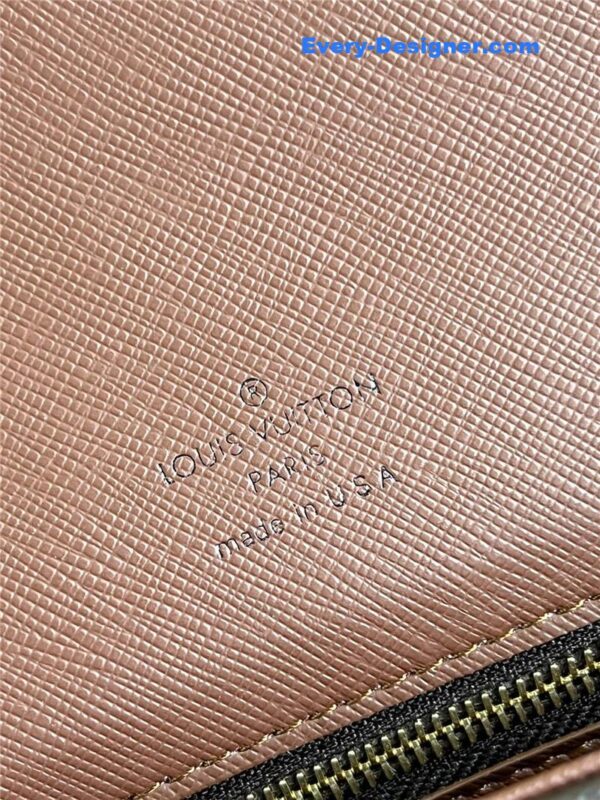 louis vuitton lv crossbody saddle bag - Image 3