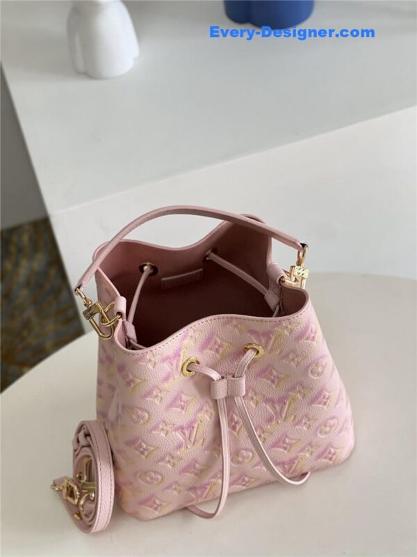 louis vuitton lv néonoé bb bucket bag - Image 3