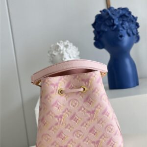 louis vuitton lv néonoé bb bucket bag