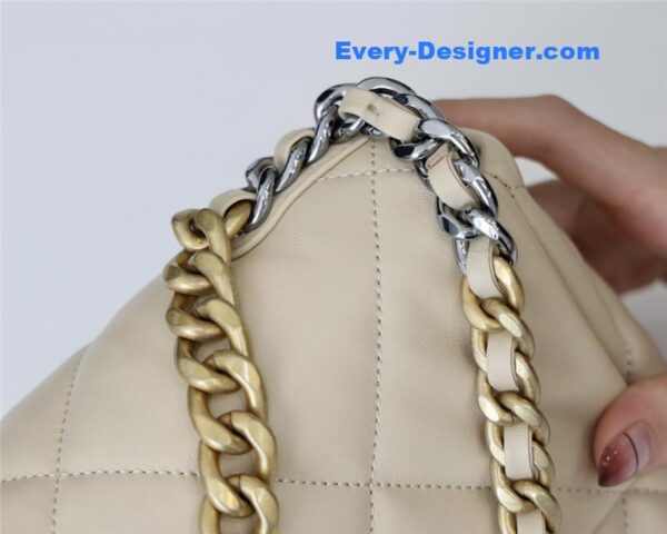 Chanel 19 bag small - Image 3