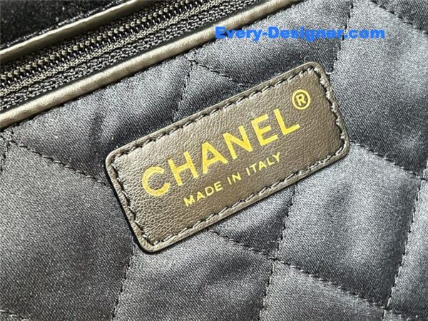 Chanel 22 handbag small - Image 4