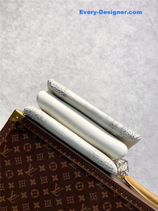louis vuitton lv crocodile coussin small bag - Image 5