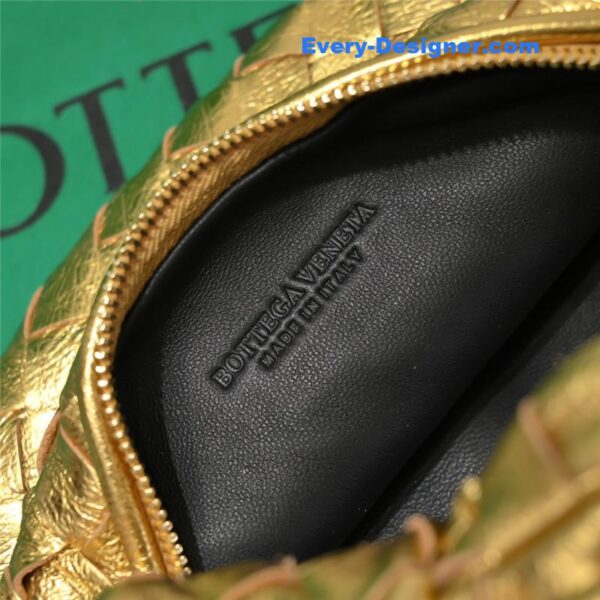 bottega veneta mini jodie bag gold - Image 3