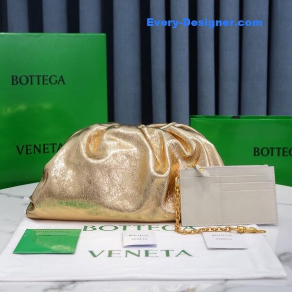 bottega veneta the pouch bag gold - Image 4