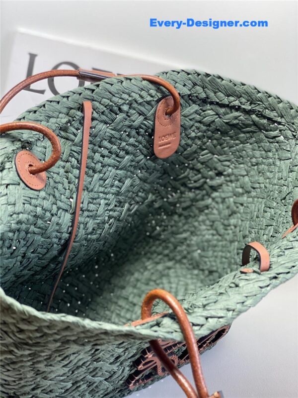 loewe anagram basket bag small - Image 3