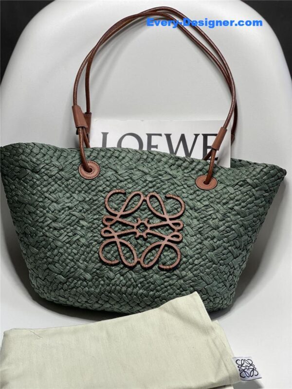 loewe anagram basket bag small - Image 4