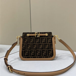 fendi baguette pouch bag