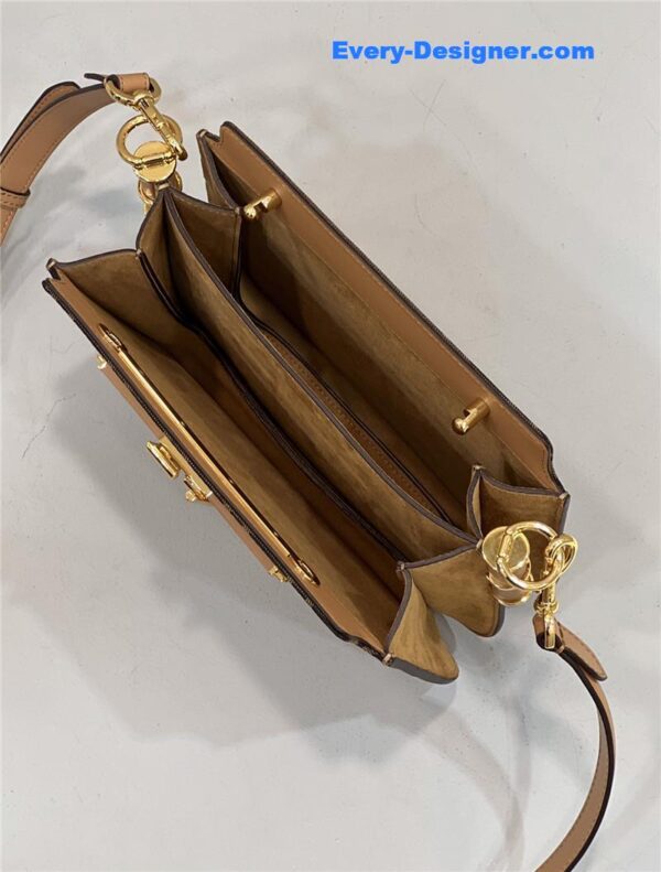 fendi baguette pouch bag - Image 7