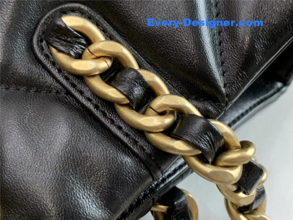Chanel 19 tote shopping bag - Image 5
