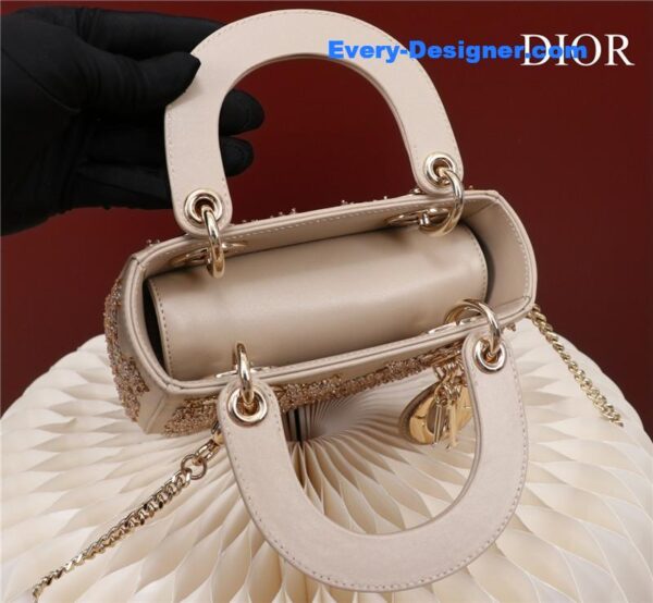 mini lady dior beaded bag - Image 6