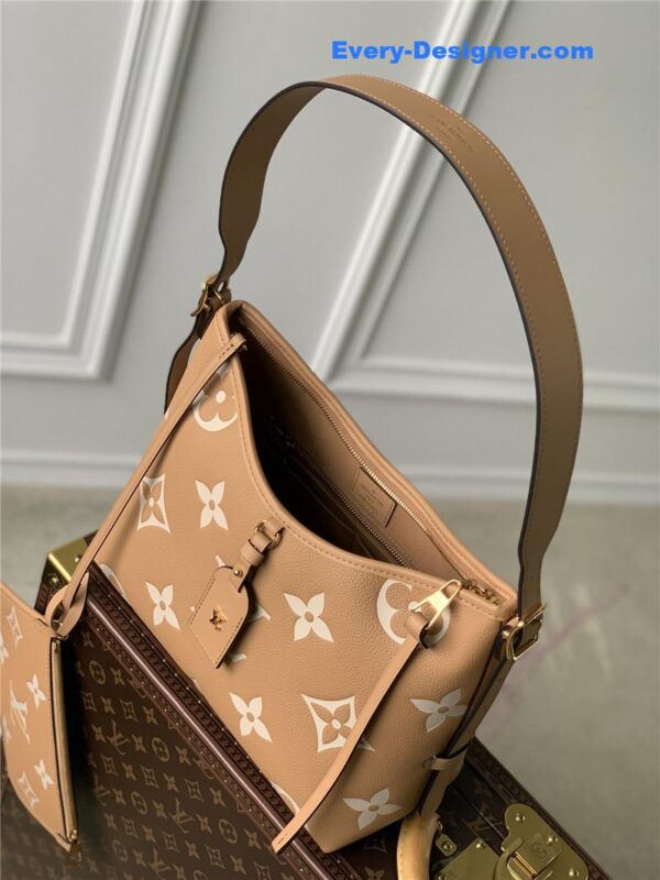 louis vuitton lv carryall small bag - Image 7