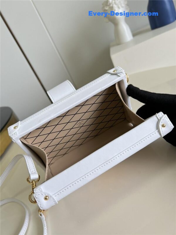louis vuitton lv petite malle bag white - Image 4