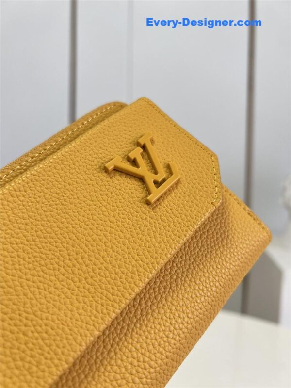 louis vuitton LV aerogram long wallet - Image 2